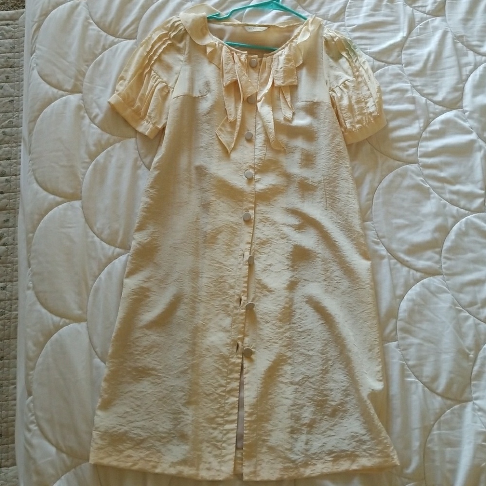 Midi dress looks like silk (100% poly)